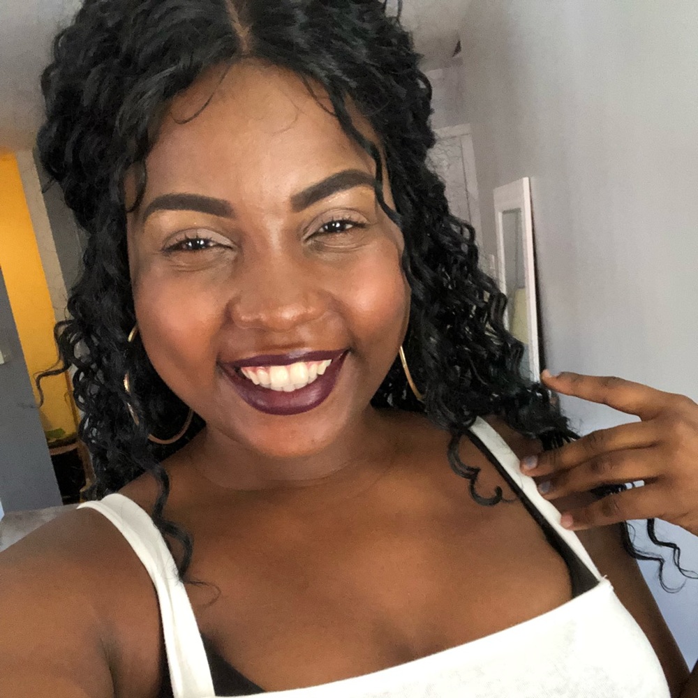 Meet your Posher, Janel